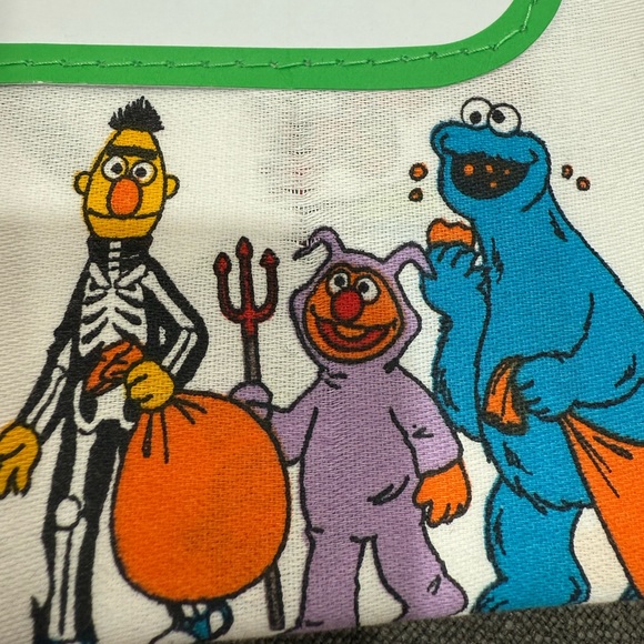 Sesame Street Halloween Pillowcases / Halloween Pillow Cases - Picture 5 of 5